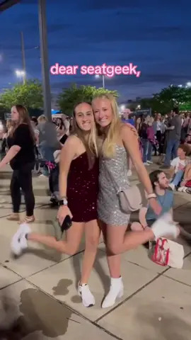 it would mean everything if you tagged @SeatGeek in the comments. THANK YOU🫶🏼✨🪩🕺🏼🩷🫧 #seatgeeksurprise #seatgeek #taylorswift #erastour #fypシ 
