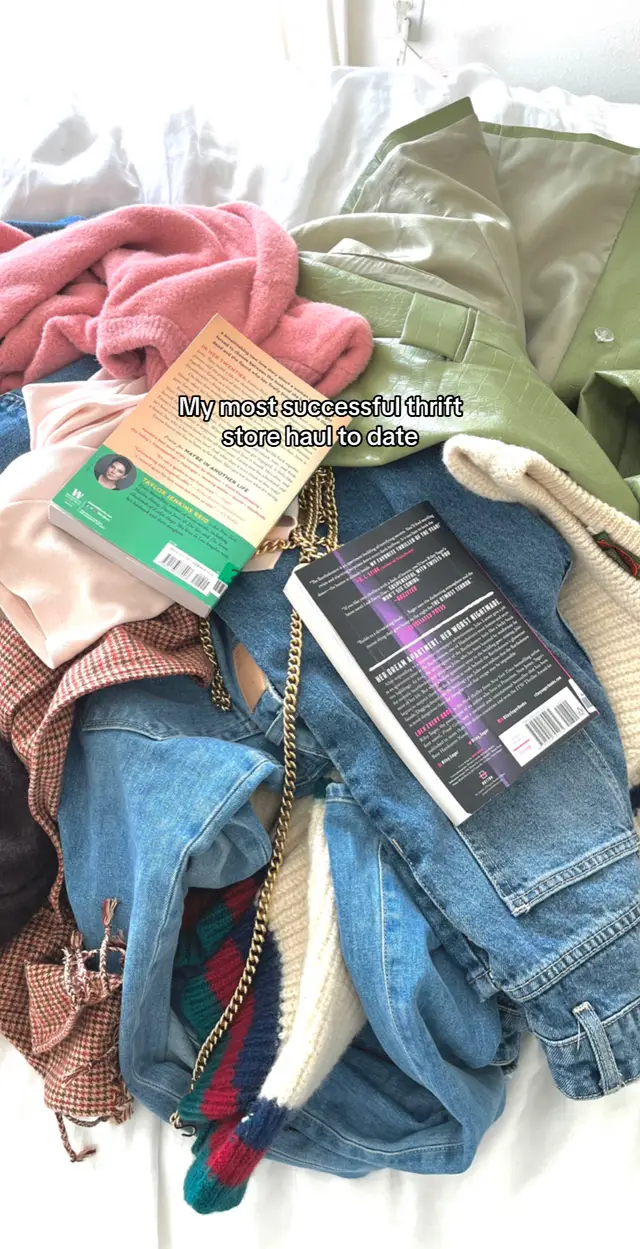 #thrifthaul #thriftstore #thrifted #thrift #vintage #thrifting #thrifttok #thriftfinds 