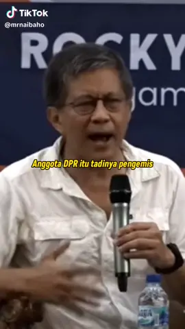 si pengemis setelah duduk lupa😂😂😂apalagi kacung... ngehe..#viral #fyp @DPR RI 