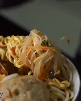 Duta bakso (Yt:Shanty Denny) #shantydenny #tehshanty #tehshantymakanbakso #ratubakso #mukbangbakso #bikinngiler #mukbangvideo #fyp #mukbang #asmr 