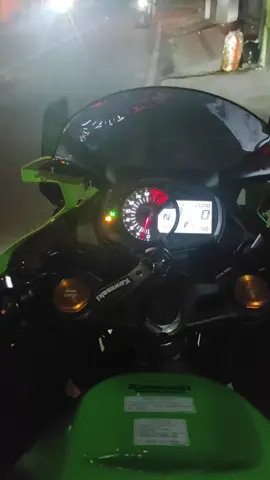 P NR?? #ninja #kawasaki #ninjazx25r #zx #zx25r #zx25rindonesia #zx25r4cylinder #nr #fyp #nightride #flks #berandatiktok #beranda #trending #solo #surakarta 