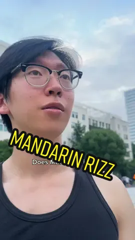 She almost ran off with my phone Ib: @Satish Bisa #mandarinrizz #chinese #bilingual #bearbottle 