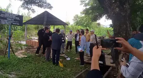 Sidang Pemeriksaan Setempat oleh Pengadilan Tata Usaha Negara Bandung. Hukum harus ditegakkan di Negeri ini. Jonatal Simanjuntak, S.H. Advokat/Pengacara & Rekan