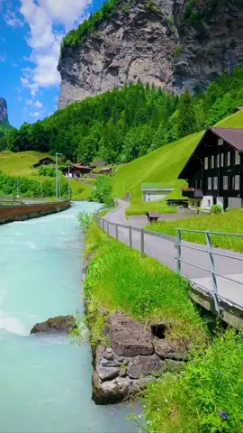 Kayaking in Switzerland 🇨🇭 🏡 shares this beautiful video taken in Jungfrau Region near Lauterbrunnen Valley 😍 Whether you’re looking for an Adventure packed Vacation or a relaxing retreat Switzerland has it all.🏔️ 📍Weisse Lütschine 🇨🇭 #wonderful_swissd #weisselütschine #lauterbrunnen #lauterbrunnenvalley #jungfrauregion #switzerland #voyaged #reelsinstagram #beautifuldestinations #earth #roamtheplanet