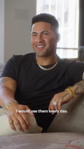 For Gleyber Torres, style is a way to complement his personality. He walks through the reasons behind his everyday jewelry pieces. In partnership with @Zales Jewelers. #LoveZales 
