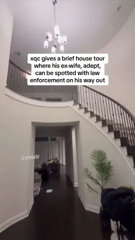 what do yall think is going on here? he sounds super frustrated at the end. free xqc 💙. #xqc #xqcow #fyp #viral 