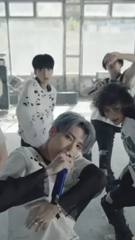 0X1=LOVESONG ( I KNOW I LOVE YOU) // TXT (Tomorrow X Together) ft. Seori #0x1lovesong #iknowiloveyou #txt #tomorrow_x_together #seori #moa #wmusic18 #yeonjun #soobin #beomgyu #taehyun #hueningkai #music #video #musicvideo #clip #musica #fyp #fypシ #viral  #kpop #kpopers #kpopfyp #corea #korea #korean #koreanboys 
