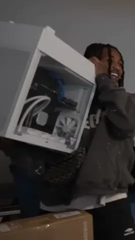 DDG gifted Tee Tee a new PC for her streaming setup! #ddg #teetee #ddgpontiacmade #pontiacmadeteetee #pcsetup #newpc #pontiacmadeddg #aries #foearies #chino #ddgvlogs #viral #fyp #fypシ #foryou 