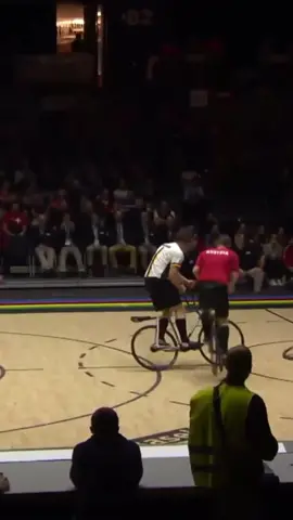 Got caught up in the excitement 😆 #sport #sports #cycling #bike #bikes #funny #crash #viral #smooth #trending #barbie #football #goal #championsleague #final #mancity #intermilan 