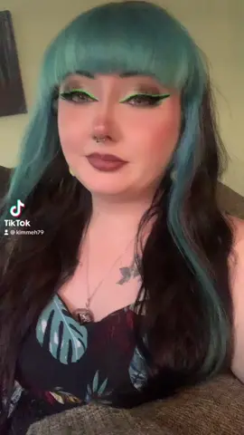 This got like 10 views lets try again 😂 #alternativegirl #gothgirl #bluehair #fyp #midsize #plussize #makeup #mua #beauty #colorfulhair #egirl #chubbyqueen #emo #emogirl #mom #MomsofTikTok #altmom #gothmom #lipsync #elderemo #lipsyncaudios #Pride #pridemonth #rainbowmakeup #pridemakeup #pansexual #agenderflag 