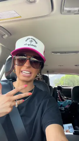 Replying to @tiana.hodson   anyone else tiktok being weird too? #swig #swigdrinks #swigreview #drpepper #dietdrpepper #utahmom #utahgirls #utahsoda #momlife #MomsofTikTok #girl #girlythings #girlytok #girlygirl #OOTD #Vlog #errands #grwm