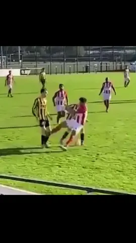 #foryoupage #sundayleague #footballtackle #brexitfootball #funny 