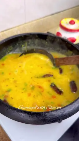 Most requested idli sambar/pasi paruppu sambar, whenever you feel lazy you can chop everything roughly , put everything together and make a tempering and your are done ✅🥰 . . . . . . #sambar #sambhar #breakfastideas #EasyRecipes #idlisambhar #dosasambhar #madrasfoodie #chennaifoodie #tamilnadufood #southindianfood #tastyrecipes #bestfoodfeed #tamilrecipes #tamilian #tamilponnunga #chennaireels #foodreels #recipereels #chennaifoodblogger #chennaifoodguide #reelitfeelit #reeloftheday