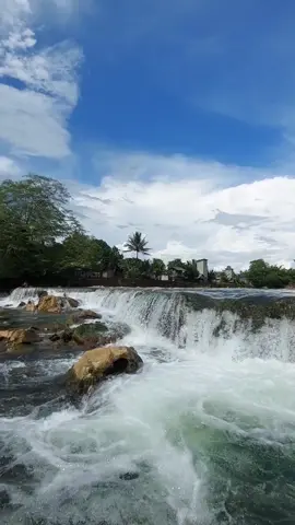 Hari panas kaini berandam di sungai pinanya nyaman pang nih 📍Objek Wisata Manggasang, Hantakan, Hulu Sungai Tengah (Barabai), Kalimantan Selatan.  #BarabaiBanget from @ikhwanrusydana Mari berbagi Keindahan dan Keberagaman di Bumi Murakata. Tag us @barabai.banget #barabaibanget (Sertakan Tempat & Lokasi)  Follow, Like, Comment dan Share 🙏  #manggasang #barabaibanget #instabanuaenam #barabai #murakata #parisjvanborneo #hulusungaitengah #kalimantanselatan 