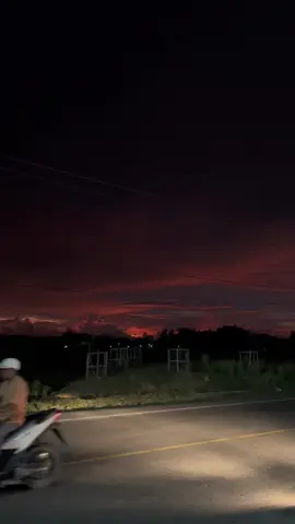 Kamu hanya mendengar, bukan didengar 
