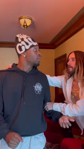 wooow @jaredleto  music : Life is beautiful - 30secondstomars