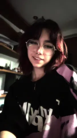 going to see them in november!! but why does this filter put smth weird on my nose ;-;
