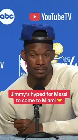 Jimmy Butler 🤝 Messi [via @Major League Soccer] 