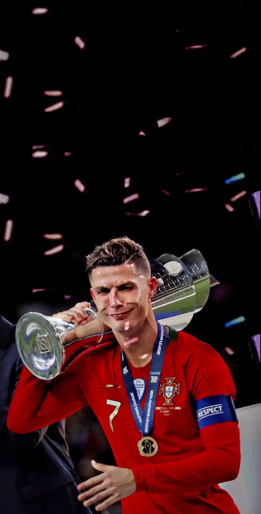 Cristiano lifting the Nations League trophy in 2019 in Portugal #cristianoronaldo #portugal🇵🇹 #nationsleague #wallpaper #2019 #memories #EURO2024 #4kwallpaper #football #viral #championsleague #cr7fans #goat #thebest 