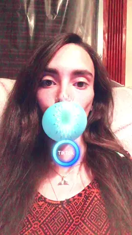 Hmmm think i like the evil one better 😈 #blowingbubbles #bubbleblowing #bubble #gum #bubblegum #doublebubble #bluebubble #bluebubblegum #aifairytale 