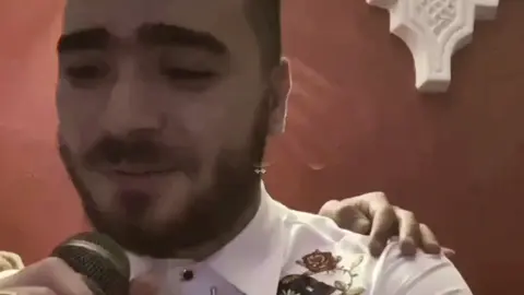 كومي العبي وحياتج📿🔥💃✈️#اياد_مشعل #طرب #vid #دبكة #معربا #fypシ #vip #foryou #الرقة #tiktok 