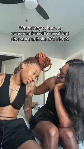 malfunctioning everytime fr🥴 #lesbiancouple #lesbiansoftiktok🌈 #fypシ #domfem 