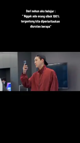 Sibuk itu ga ada, semua tergantung prioritas. orang ke wc aja bawa hp buat scrol tiktok #sehun #sehunexo #sehunnie #ohsehun #ohsehunexo #ohsehunbar #ohsehunedit #ohsehun사랑해 #exo #exol #exoupdate #sehunupdate #prioritas #sibuk #tergantungprioritas 