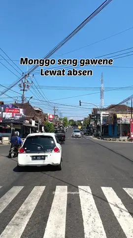 Yang merantau menangis melihat ini  . . . #panoramamagetan #magetanbercerita #magetanberkuliner #mampirmaospati #maospati #magetan #ngawi #madiun #ponorogo #pacitan #karanganyar #tawangmangu #sarangan #magetanhits #indonesia #jawatimur #pesonaindonesia #wisata #sarangan #desa #pedesaan #kuliner #kulinerindonesia #jatim #jateng #reels #reelsinstagram #reelsvideo #ngariboyomagetan #fyp #fypシ 