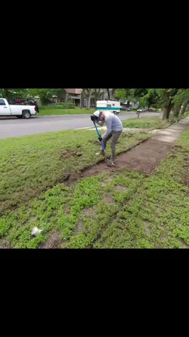 I didn't know there was a sidewalk here... #mowing #edging #cleanup #asmr #satisfying #sbmowing #cleaningtiktok #cleaning #edginglawn #overgrownyard #asmrvideo #satisfyingvideo #fyp #fypシ #viral #viralvideo #transformation #homeowner