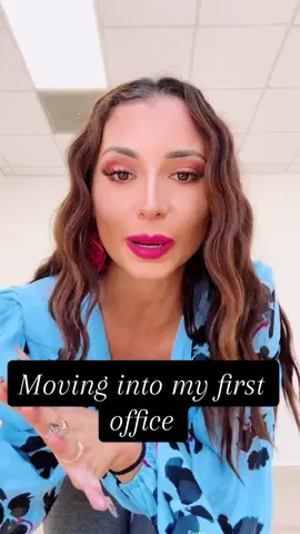 Im so excited to move into my first office since i started @Daniela Uribe Official So exicted cant wait to show you what it  looks like  when its all done and decorated #entrepreneur #fashiondesigner #shoedesigner #entrepreneurlife 