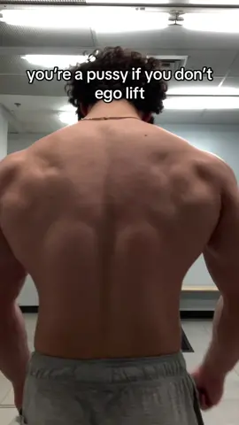 #fyp #foryou #gym #GymTok #bodybuilding #Fitness #motivation #physique #viral #backday 