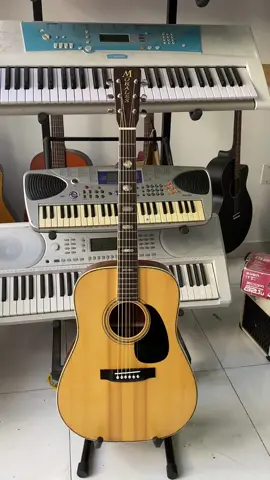 Đàn guitar acoustic MORALES made in Japan Zalo: 0914153895 Giá: 4.000.000₫ kèm bao đàn 3 lớp.         ( bảo hành đàn 1 năm ) web: guitarkimchung.com  #guitarkimchung #guitaryamaha #guitarclasses  #guitaracoustic #guitarnhat #guitarnhatcu#guitar #guitargiare #guitarboler #guitarmorales #guitarsolo 