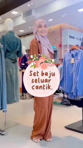 Senang beli baju sepasang mcm ni tak payah nak cari matching² dh 😁 #bajupandaeyes #pandaeyes #setbajumurahviral #setbajumuslimah #setbajuseluar #setbajuseluar #setbajucantik #ootdhijab #OOTD #bajukerja 