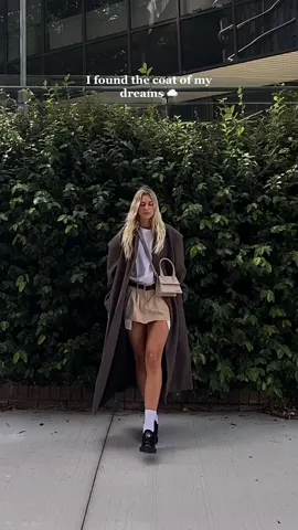 Real talk: my boyfriend actually bought it for my birthday #dreamcoat #oversizedcoat #fyp #foryou #styletips #wintercoat #whattowear #sourceunknown