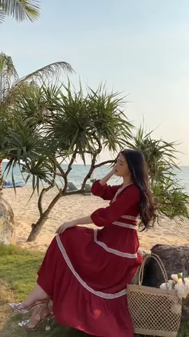 Ở Hà Nội mà ngửi thấy mùi nắng, mùi gió! Biển ơi chờ em #vay #vayxinh #vaydibien #thoitrangnu #giian 