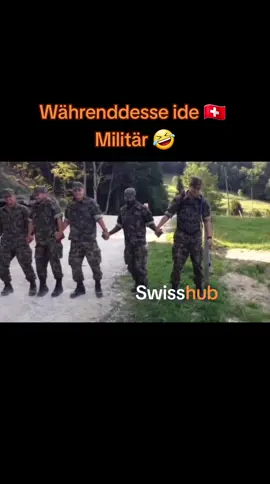 Währenddesse ide 🇨🇭 Militär 🤣  #schweiz #schwiiz #switzerland #swiss #suisse #ch #svizzera #zürich #basel#bern #biel #luzern #thun #solothurn #sion #thurgau #uri #schwyz #schaffhausen #winterthur #graubünden #jona #jura #aargau #aarau #tessin #lugano #stgallen #waadt #nidwalden #wallis #zug #freiburg #genf #szeneischzüri #tiktok #🇨🇭 #maschiene #echt #real #followformorevideo #lustigevideos #tvshow #lustig #original  #chef #interview #journalist #🤣🤣🤣 #viral #viralvideo #viraltiktok #swissmeme #swissmemes🇨🇭 #swisshub #swissbeautiful #fy #fyp #fypシ #followformorevideo❤️❤️❤️ #militäry #militär #militärymeme #schwizermilitär 