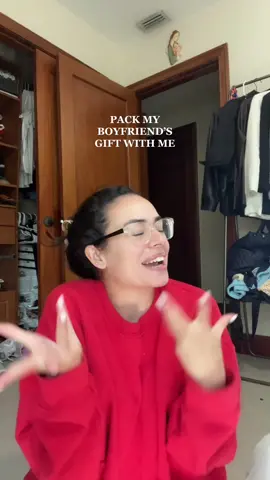 Wrap my boyfriends birthday gifts with me ✨🫶  #miamiinfluencer #miamiinfluencers #nanoinfluencer #minivlog #fyp #contentcreator #hbd #hbdboyfriend #bday #bdaygifts #wrappinggifts #minivlog #Vlog #fridayvlog #lovehim #boyfriend #bf #bestfriend #bff #bestie #bestboyfriend 