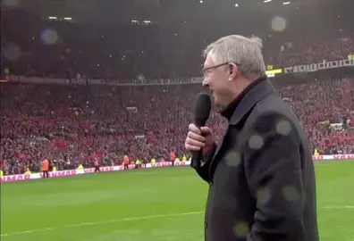 On this day 2013 Sir Alex Ferguson retires from football.. Legend 🙌🙌