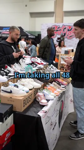 Courtside Kicks Cashes Out WHOLE TABLE at Boston Got Sole! (BUYOUT) #fyp #money #shoes #sneakers #nike #event #boston #buyout #cashout #gotsole 