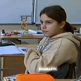 Side eye Queen👑👀 the last one😌 #petratrajkovic #emakobiljski #angelinaacminovic #veljkomilosevic #petra #ema #angelina #veljko #serbia🇷🇸 #srbia🇷🇸 #fyp #foryou 