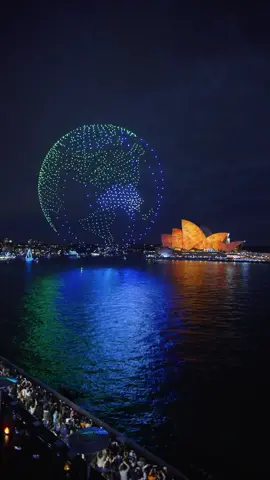 How mesmerising is our 𝗪𝗿𝗶𝘁𝘁𝗲𝗻 𝗶𝗻 𝘁𝗵𝗲 𝗦𝘁𝗮𝗿𝘀 drone show over #circularquay for #vividsydney  ✨ Watch our livestream of the show Monday 12 June at 9:10pm - 9.20pm AEST! 🎥 @Matt Lambley  ❤️ In collaboration with #australiantrafficnetwork #sydney #australia #droneshow #sydneyoperahouse #timelapse 