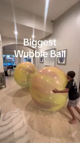 Have you guys ever seen a wubble blown up this big? They are massive! They took the electric blower/inflater we have and decided to use it for these #wubble #wubblebubbleball #wubblebubble #kidtoys #kidgifts #giftideas  