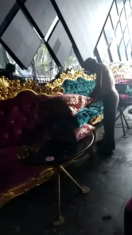 vệ sinh quán bar Sài Gòn 