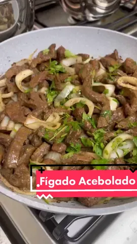 Você gosta de fígado? Se sim, testa essa receita! Tenho certeza que nunca mais vai querer fazer diferente. ✨ via IG: @coisasdenany #receitasparacasa #receitinhas #receitascaseiras #figado #figadoacebolado #mexaase_treinos 