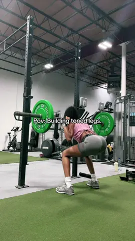 Want access to my workouts? 👉🏽Join The Gut Method ! #fitnessroutine #tonedlegs #legworkouts #gymworkouts #legdayworkout #fitnesscoach #atltrainer #atlfitness #atltrainer #glutesworkout #legexercises #workoutprogram #fatloss #thatgirl #fitgirl #atlanta #smyrna #vinings #buckheadatlanta 