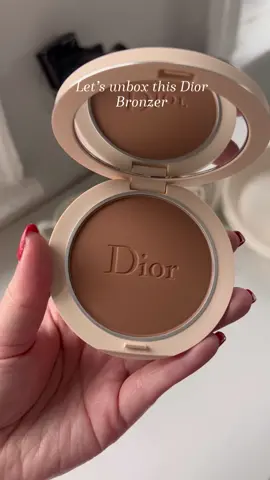 Dior bronzer unboxing 🌸😌✨ #diorbeauty #diorbronzer #luxurymakeup 