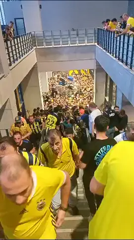 TAM BIR REZILLIKTI TURNIKE USTUNDEN ICERI GIRDIM GIRENLER KALKANLARIN MARUZU OLDU 3 DEFA BIBER GAZI YEDIM #kesfetteyiz #kesfet #fener #fenerbahçe #fenerbahçe💛💙 #gürselakselgöztepestadyumu #gurselaksel #ziiratkupası #başakşehirspor 