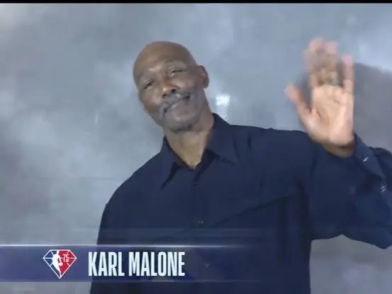 Advanced humour #karlmalone #1v1 #NBA #fyp #edit #basketball 