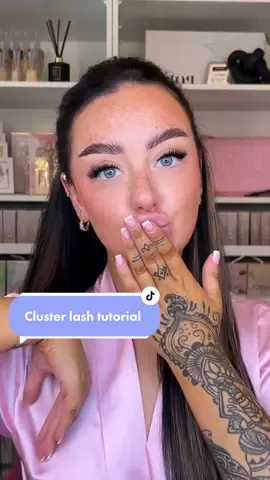 Replying to @Anya 🤪  £10 cluster lash tutorial 🤌🏼