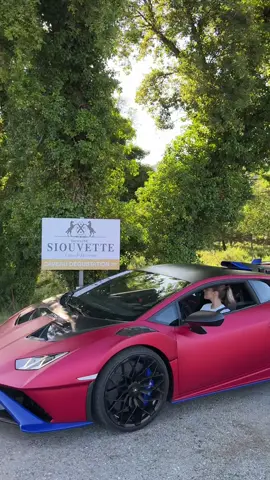 Fasten your seatbelt, STO ready to fly 🛩️IG @loulu_teu #lamborghini #huracansto #v10 #loudexhaust #blonde #girls #supercar #hypercar #BeautyTok #baddie #racecar #france 